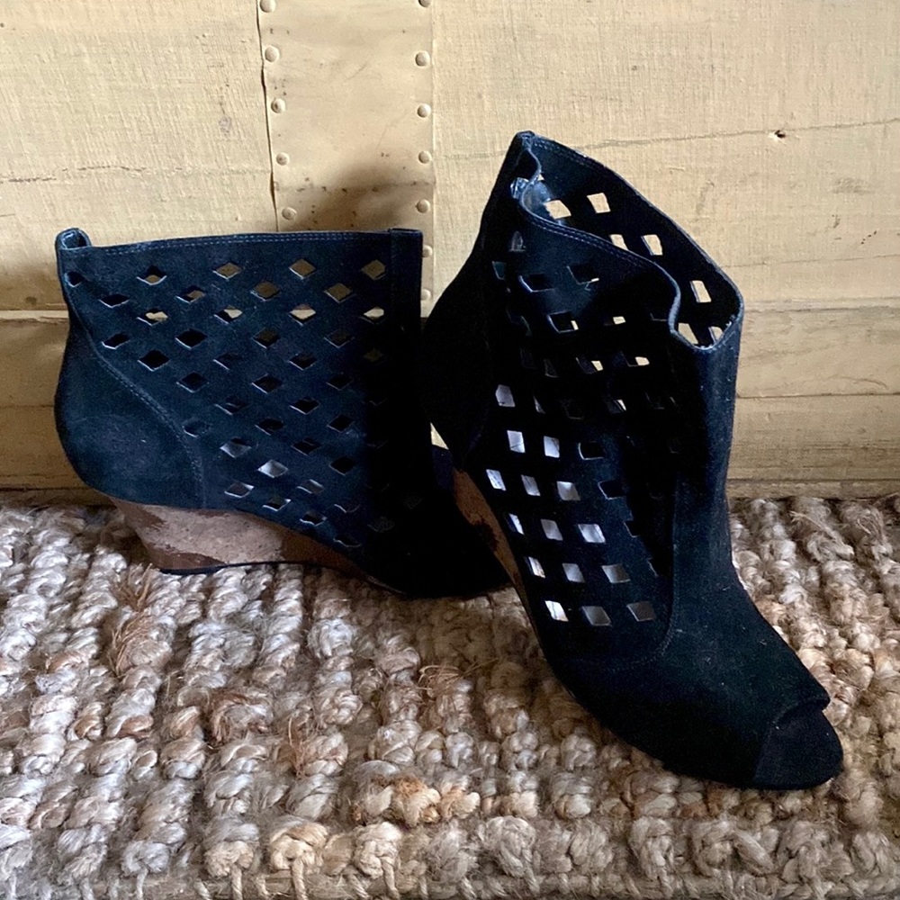 Rachel Rachel Roy Suede Leather Boot Black Cutout Wed… - Gem